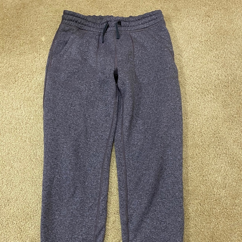 ❌Ivivva Joggers 8